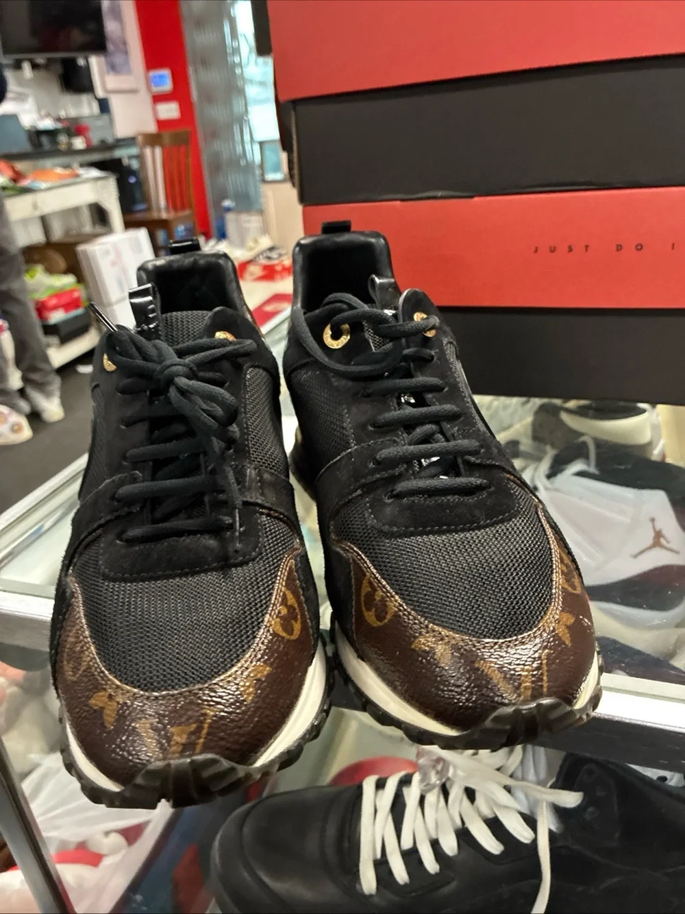 Louis Vuitton louis vuitton